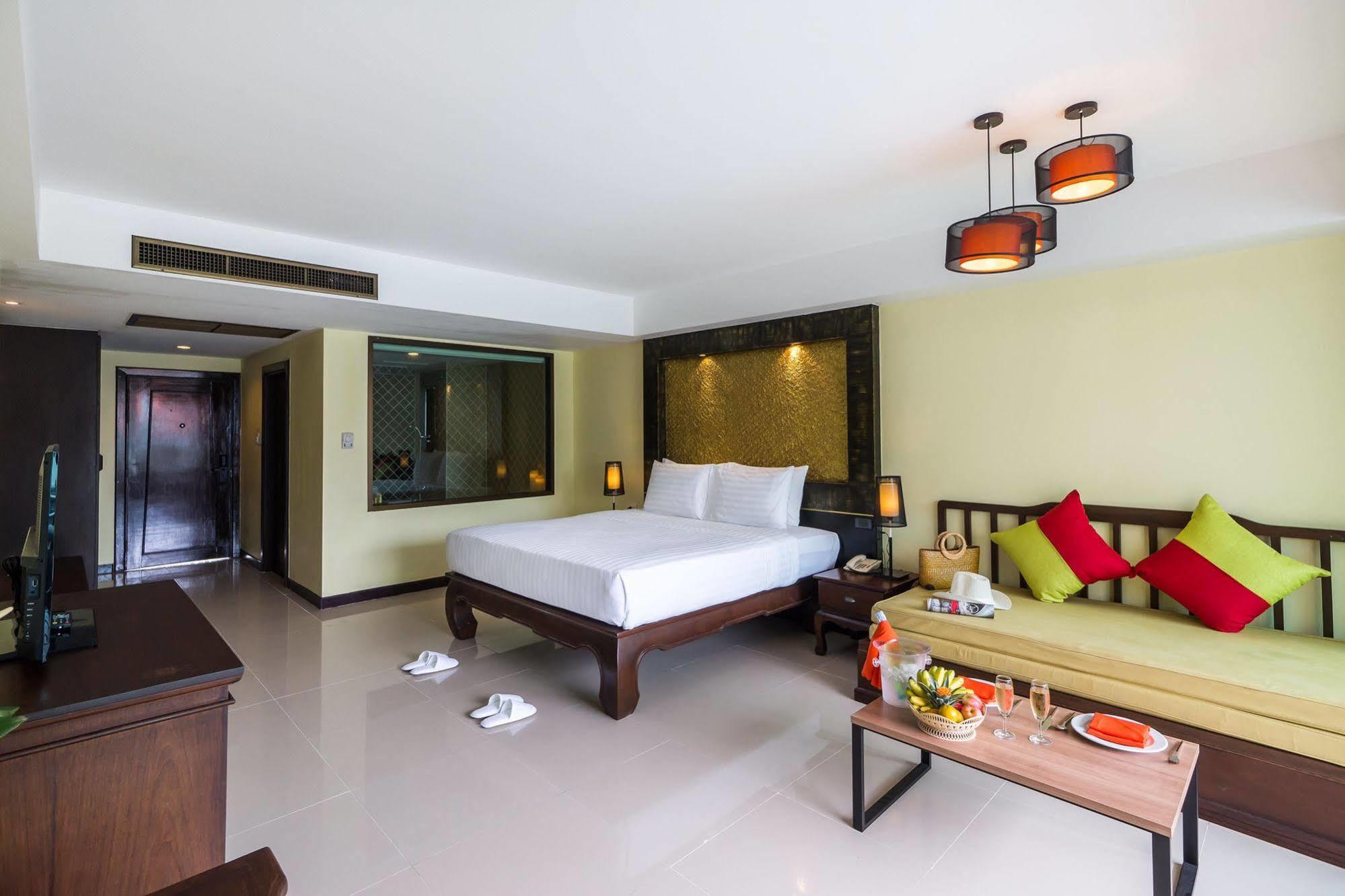 Hive Khaolak Beach Resort (Adults Only) Khao Lak Esterno foto